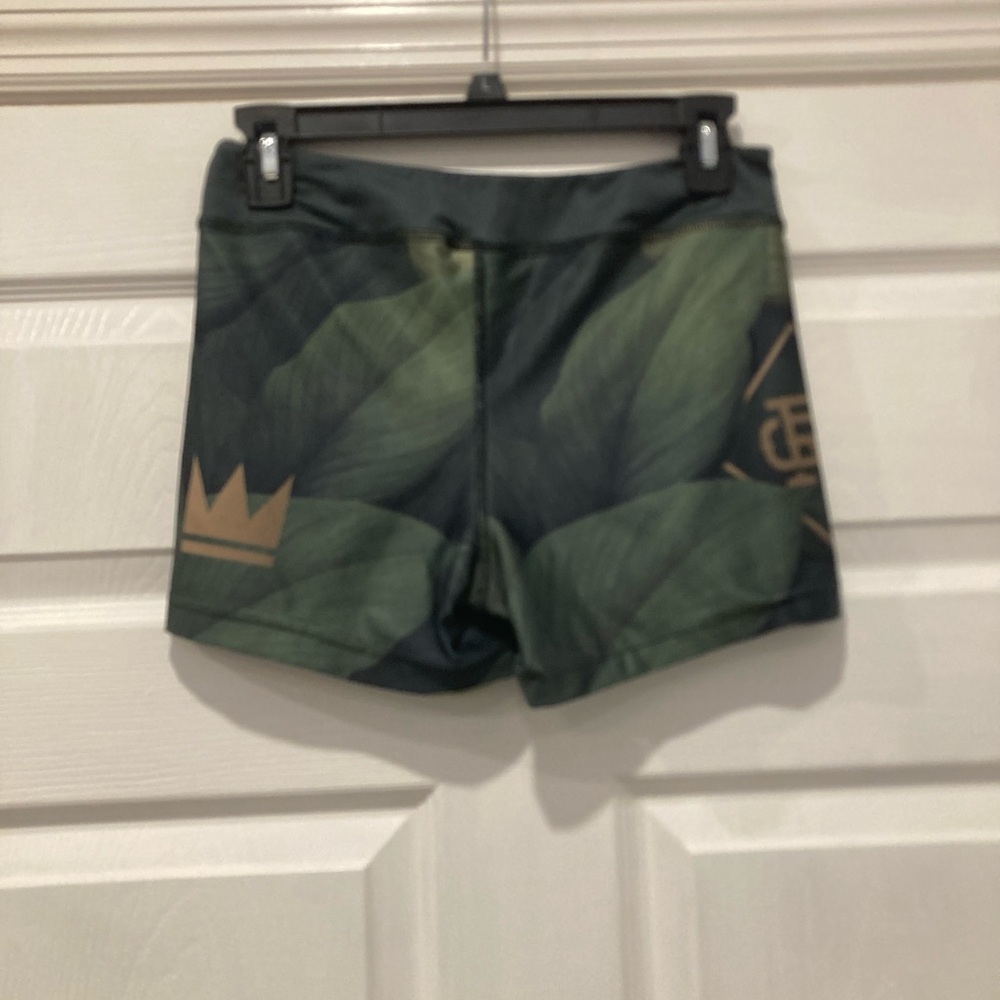 ONE-P Green Workout Shorts 👙